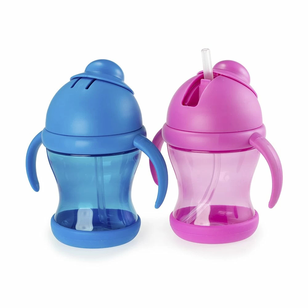 Поильник-непроливайка с силикоговой трубкой и удобными ручками Happy Care Поильник-непроливайка с силикоговой трубкой и удобными ручками Happy Care